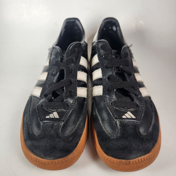 SAMBA Adidas Youth Sneaker Size 2.5 Black Classic Leather Trainer Shoe Athletic - Picture 3 of 13